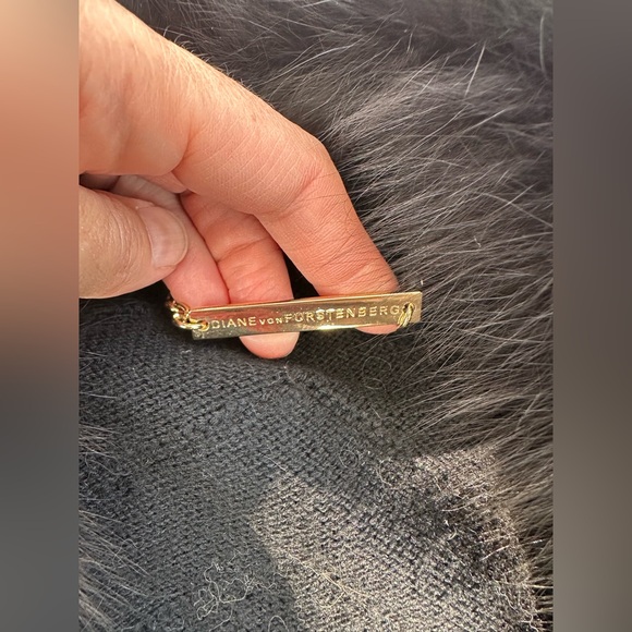 Diane Von Furstenberg fox vest - Picture 7 of 9